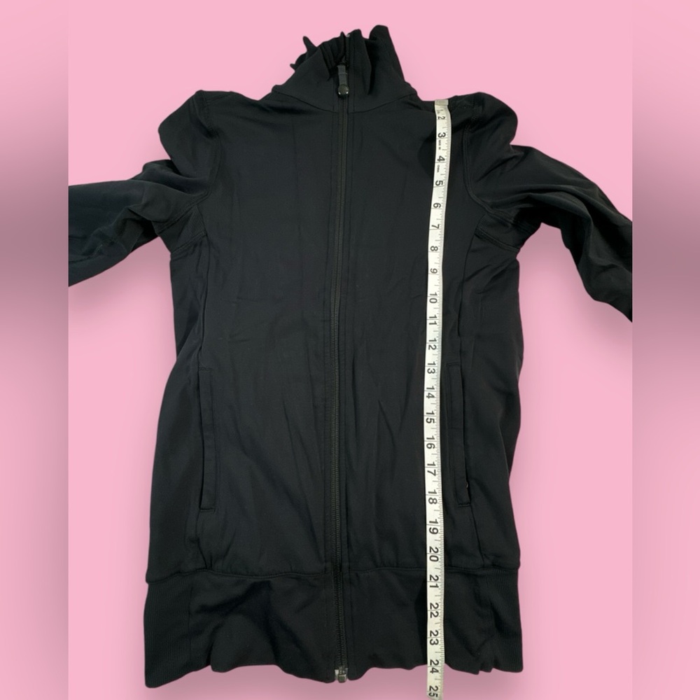 Lululemon Size 4 Beyond the Studio Jacket Reversible Zip Front Stretch Preloved - Picture 5 of 10